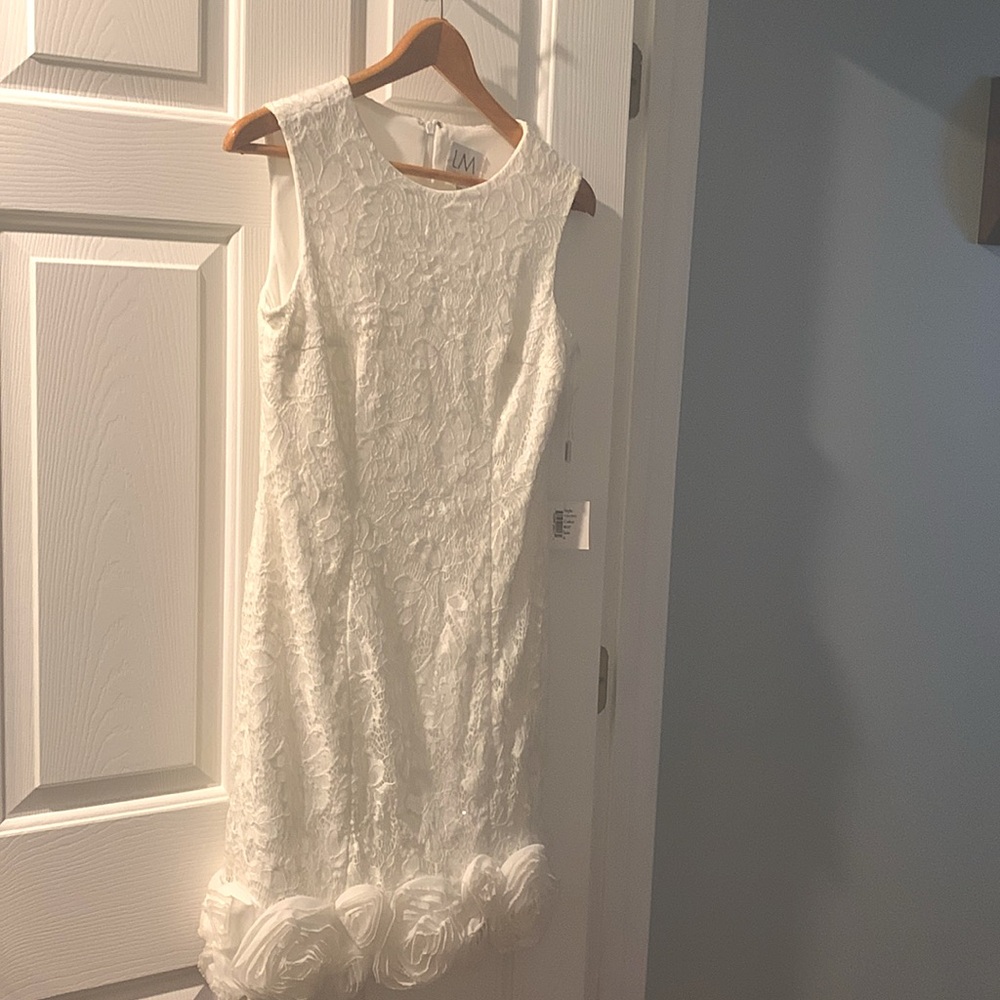 Neiman Marcus/LM Collection Size 4 White Sequined Knee Length Dress. NWT